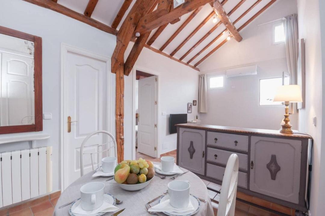 Cozy One-Bedroom Penthhouse La Latina Мадрид Екстериор снимка