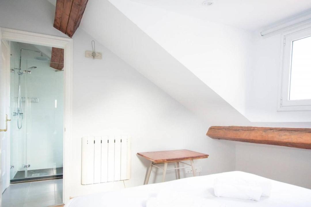 Cozy One-Bedroom Penthhouse La Latina Мадрид Екстериор снимка