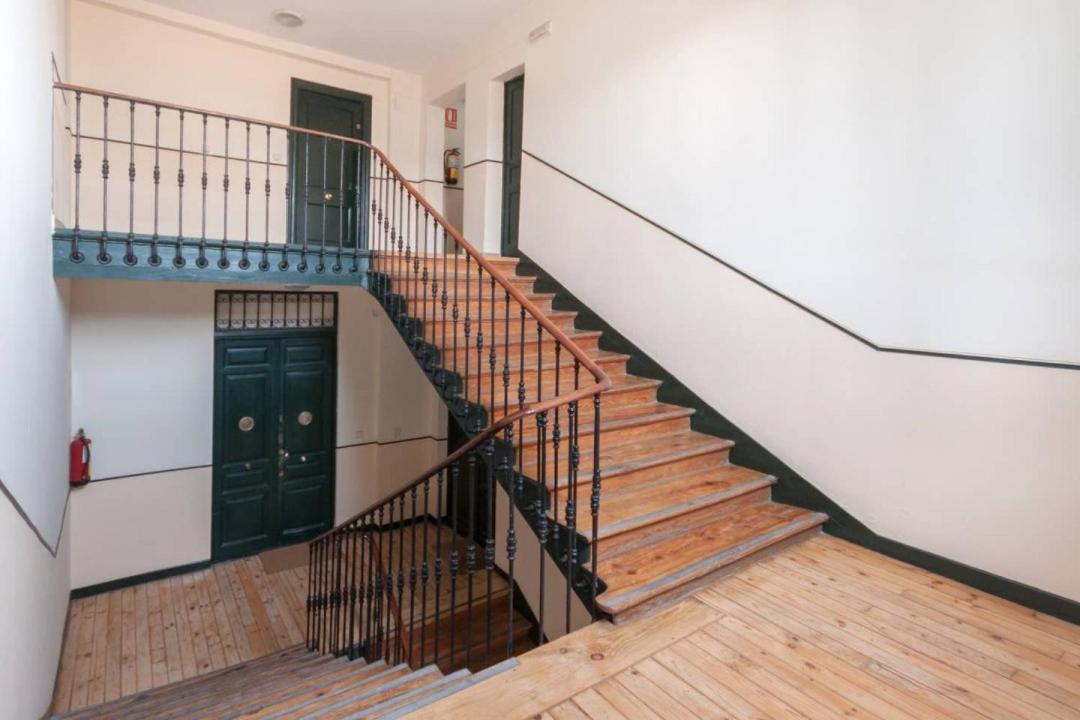 Cozy One-Bedroom Penthhouse La Latina Мадрид Екстериор снимка